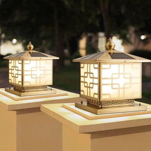 Vista 5 de 3 luces de pilar solar de lujo con pantalla de vidrio, metal de cobre, luz solar para exteriores con base E27, iluminación de calle para villa