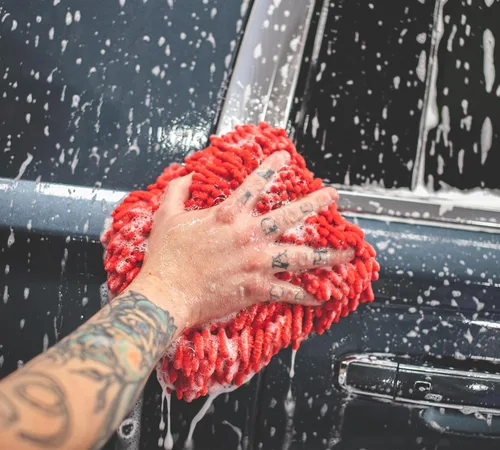 Vista 3 de Stoner Car Care 95300 - Manopla de microfibra Knobby para lavado de coche, sin arañazos, sin pelusas, color rojo