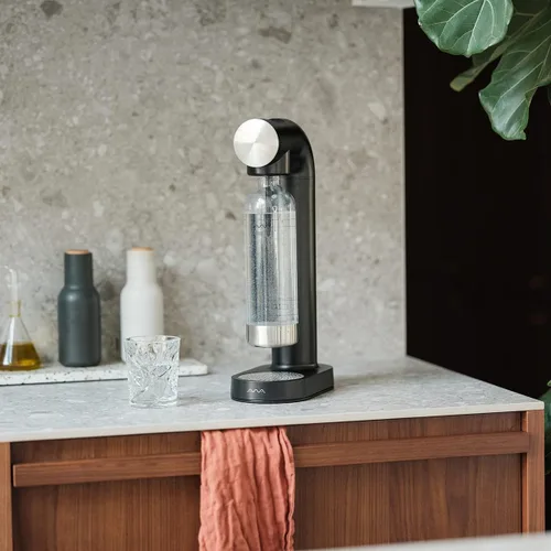 Vista 4 de AWA Máquina de carbonatador de agua: máquina para hacer agua con gas y máquina para hacer refrescos, con botella de 1 litro sin BPA, diseño europeo
