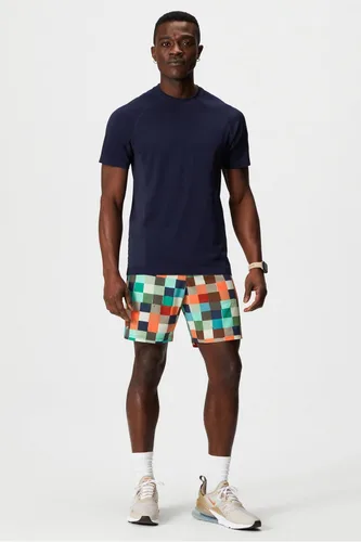 Vista 19 de Fabletics Camiseta The Training Day para hombre, rendimiento, correr, entrenamiento, gimnasio, transpirable, elástica en 4 direcciones