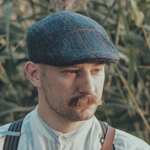 Vista 7 de Sterkowski Norte Harris Tweed Gorra plana para hombre y mujer Gorra tradicional cálida con orejeras plegables Azul Check