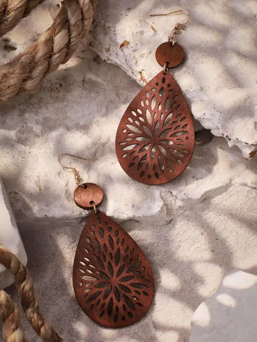Vista 3 de MINACHI Bohemian Hollow Cut-Out Wood Leather Dangle Drop Earrings, Boho Chic Hippie Statement Jewelry Gift for Women