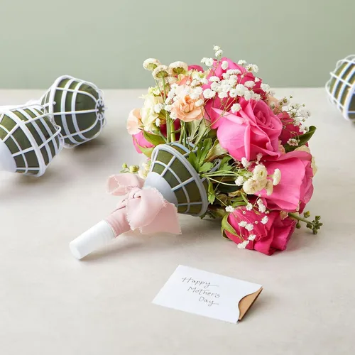 Vista 2 de Juvale Paquete de 6 soportes de espuma para ramos, ideales para flores frescas, decoración de bodas, arreglos florales y proyectos de jardinería
