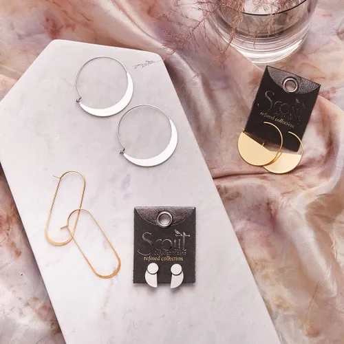 Vista 5 de Scout Curated Wears - Colección de Pendientes Refinados - Aro LunarVermeil Dorado, Vermeil oro de 18 quilates, No es una piedra preciosa