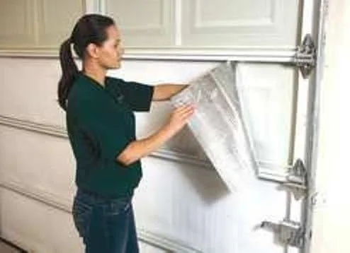 Vista 4 de Ant Enterprises NASA TECH - Kit de aislamiento de puerta de garaje con núcleo de espuma blanca reflectante 8L x 7H