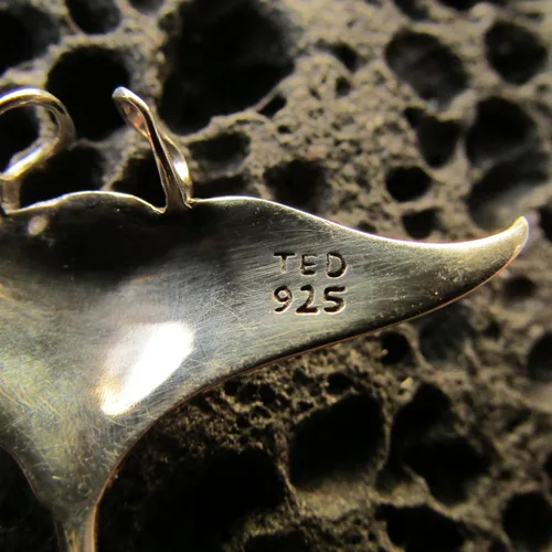 Vista 8 de Collar con colgante de manta raya, mini, plata de ley, océano playa regalo joyería hecho a mano único