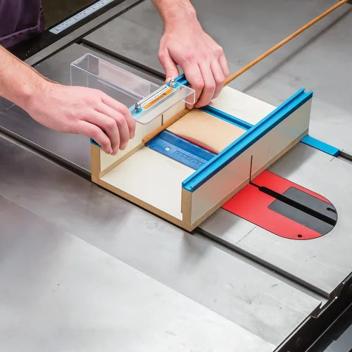 Vista 6 de Rockler Trineo de Corte Transversal para Piezas Pequeñas - Kit de Trineo para Sierra de Mesa Incluye Protector de Hoja, Tope de Riel de Inglete