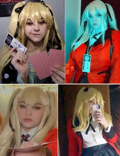Vista 2 de Peluca larga ondulada con identificación de esclavo y cinta negra para Halloween y cosplay (rubio)