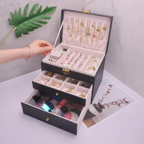 Vista 5 de Joyero para mujeres y niñas, soporte para aretes, collar de cuero de PVC, organizador de joyas, anillos, estuche de almacenamiento, con cerradura