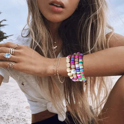 Vista 3 de ARATLENCH Heishi Surfer - Collares y pulseras Coloridas cuentas de disco de vinilo, collar de amor, bohemio, arco iris, elástico, de amistad
