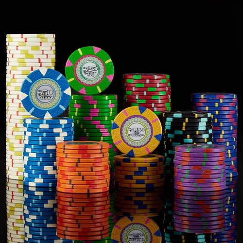 Vista 3 de Claysmith Gaming Juego de póquer The Mint de 1,000 ct, fichas compuestas de arcilla de 0.46 oz con estuche de aluminio, naipes y botón