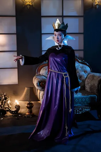 Vista 11 de Disguise womens Evil Queen Deluxe Adult Costume