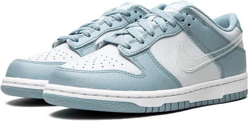 Vista 179 de Nike Kid's Dunk Low Sneaker
