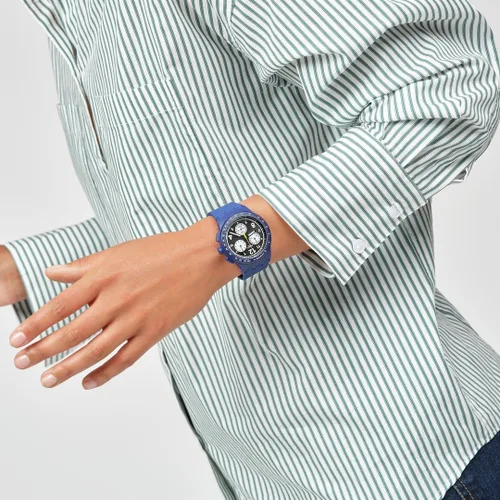 Vista 5 de Swatch Nada básico sobre el azul, Azul, Colección Holiday