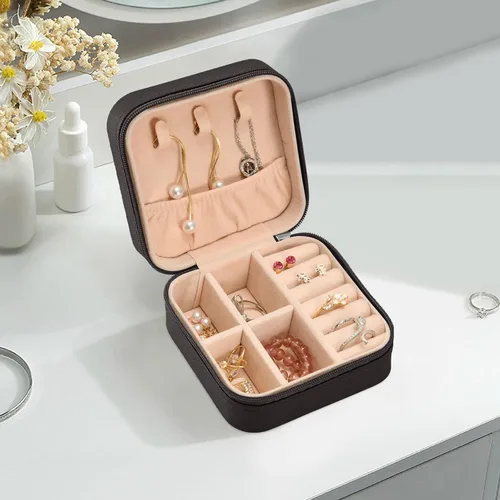 Vista 6 de Caja de joyería de viaje personalizada con degradado rojo y rosa con diseño de degradado, de piel sintética, portátil, organizador de joyas