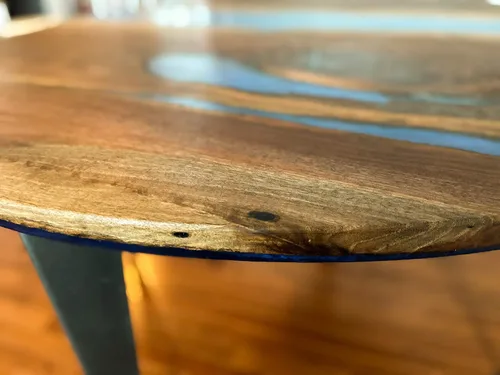Vista 6 de Live Edge Black Walnut and Epoxy Round Dining Table