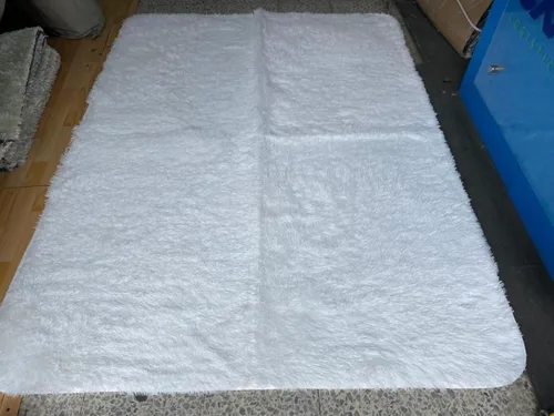 Vista 4 de ALFOMBRA UNICOLOR 2 mtr x 1,50, PELUCHE