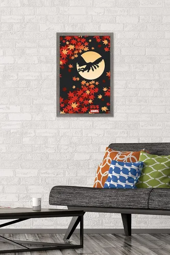Vista 2 de Trends International Godzilla - Póster de pared de silueta, 22.4 pulgadas de largo x 14.7 pulgadas, versión enmarcada en madera de granero Versión