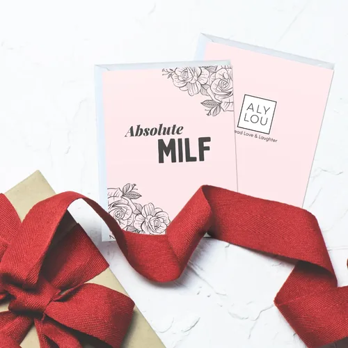 Vista 2 de Tarjeta de felicitación o agradecimiento con mensaje gracioso en inglés (Absolute MILF)