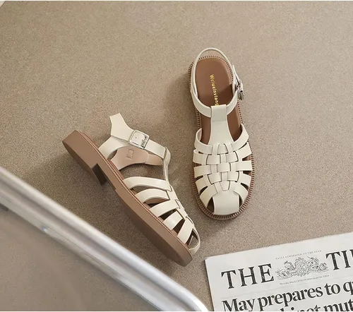Vista 2 de Zycgh Sandalias de cuero tejidas a mano para mujer para el verano de 2023 - Zapatos para caminar blancos y negros lindos y modernos con soporte
