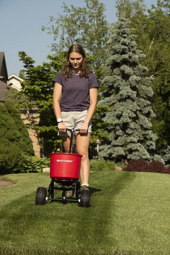 Vista 2 de Earthway 2600A-Plus - Esparcidor de fertilizante de transmisión de 40 libras (39.7 lbs), sembradora de jardín, esparcidor de sal con ruedas