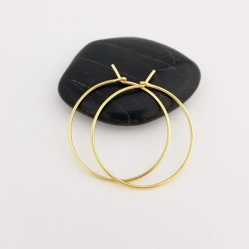 Vista 12 de Aretes de aro finos medianos de oro de 14 quilates para mujer, ligeros, minimalistas, para uso diario, de 1.5 pulgadas