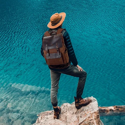 Vista 7 de Modoker Mochila de lona encerada, mochila de cuero para hombres y mujeres, mochila vintage de viaje para laptop de 15.6 pulgadas, mochila retro