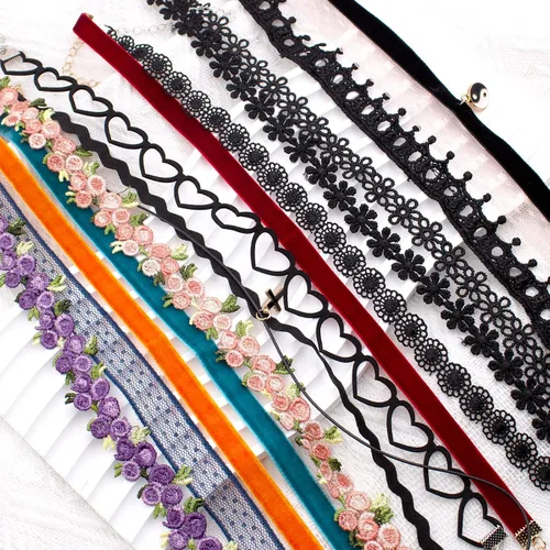 Vista 6 de Gargantilla negra Set de gargantilla de encaje de terciopelo Daisy Gothic Punk Classic Choker