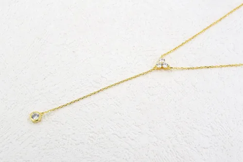Vista 4 de espere Collar de plata de ley con circonita cúbica para mujer, collar con triple circonita cúbica en forma de Y