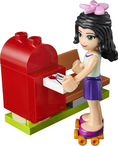Vista 6 de LEGO Friends 41098 Kit de construcción de quiosco turístico de Emma