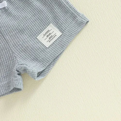 Vista 7 de Ropa de bebé niño sin mangas + pantalones cortos con estampado a rayas con bolsillos, 2 piezas de trajes de verano