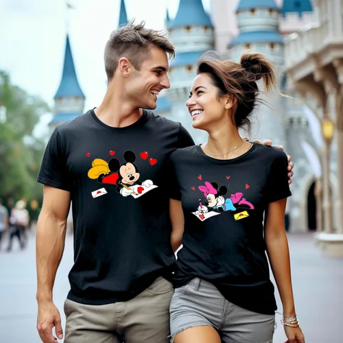 Vista 2 de Mickey y Minnie in Love - Camisa de Mickey con diseño de ángel y amor, camiseta Eros Mickey, camisas de Disney para mujer, camisa para el día de San