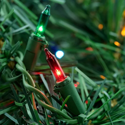 Vista 6 de YULETIME Guirnalda de Navidad de 24 pies con 50 luces multicolor, guirnalda artificial iluminada con tira de luces enchufables con certificación UL