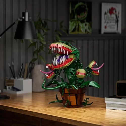 Vista 3 de Audrey II - Juego de 2 bloques de construcción botánicos de plantas de piraña compatibles con Lego, kit de juguetes de terror, decoración de tienda