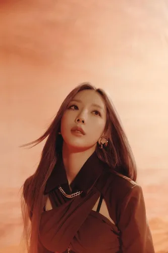 Vista 5 de TAEYEON INVU 3er álbum de cinta limitada versión cinta+folleto de 16p+seguimiento Kpop sellado