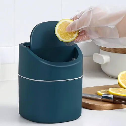 Vista 2 de Mini Cubo de Basura de Escritorio con Tapa con Bolsas de Basura 180 Piezas, Cubo de Basura Pequeño de Cubierta Plástica con Tapa Giratoria para Azul