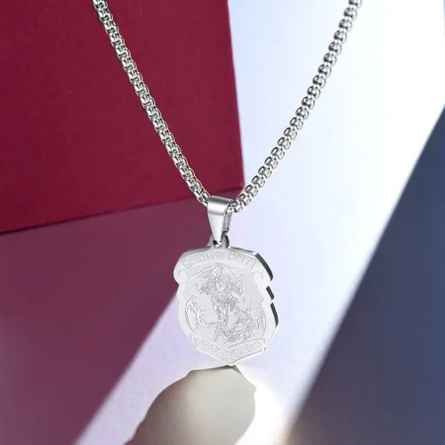 Vista 9 de FaithHeart - Collar de San Miguel, dije personalizado de protección del arcángel, para hombres y mujeres, acero inoxidablechapado en oro Medalla