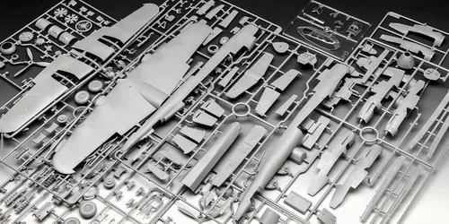 Vista 7 de Revell Nivel alemán 1/48 Luftwaffe Dornier 217J-1/2 Modelo de plástico 03814