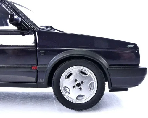 Vista 6 de Norev 1991 Golf GTI Fire and Ice Dark Purple Metálico 1/18 Diecast Model Car 188558