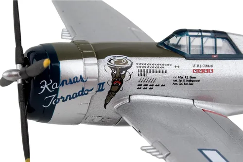 Vista 10 de Sello postal P-47 Thunderbolt "Kansas Tornado II" 1/100 Modelo de avión de combate coleccionable de la Segunda Guerra Mundial – Réplica histórica