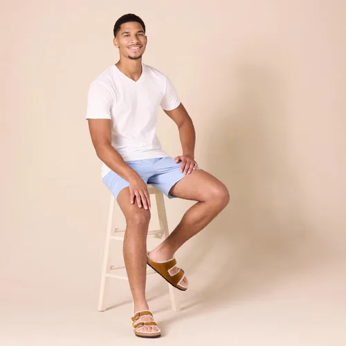 Vista 5 de Tienda Essentials Camiseta interior con cuello en V para hombre, transpirable, de algodón, paquete de 6