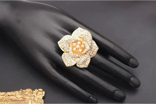 Vista 2 de Anillo de moda para mujer anillo de boda compromiso circonita platinada anillo de cóctel elástico para mujer anillo de Navidad de cristal para mujer