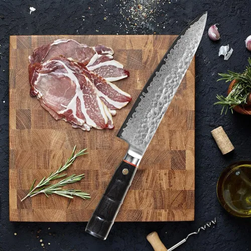 Vista 7 de Cuchillo de chef japonés profesional de 8 pulgadas, afilado de 67 capas Damasco VG-10 con núcleo de acero, cuchillo de cocina martillado con mango
