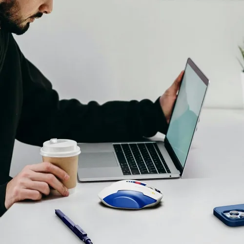 Vista 7 de Uineer Ratón Bluetooth, [Actualizado] Ratón Inalámbrico Multi-Dispositivo Recargable, Nivel de Batería Visible, Tri-Modo (BT 5.0/4.0+2.4G Hz), 4 DPI