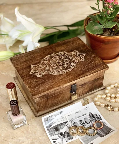 Vista 2 de Grandes ideas de regalo de cumpleaños, caja de joyería decorativa hecha a mano con cerradura y llave, organizador de joyas, caja de recuerdos, caja