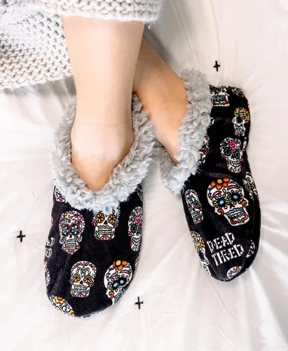 Vista 5 de Lazy One Pantuflas peludas para mujer, bonitas pantuflas de casa con forro polar, bonitos calcetines