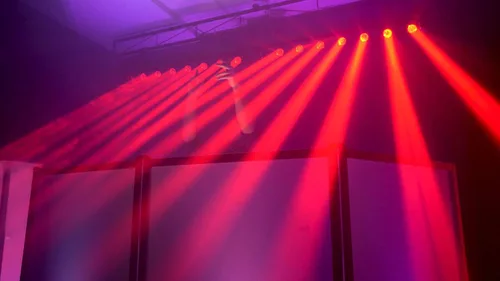 Vista 5 de Chauvet DJ Nimbus máquina de niebla de hielo seco nebulizador+tira de luz de cabeza móvil motorizada