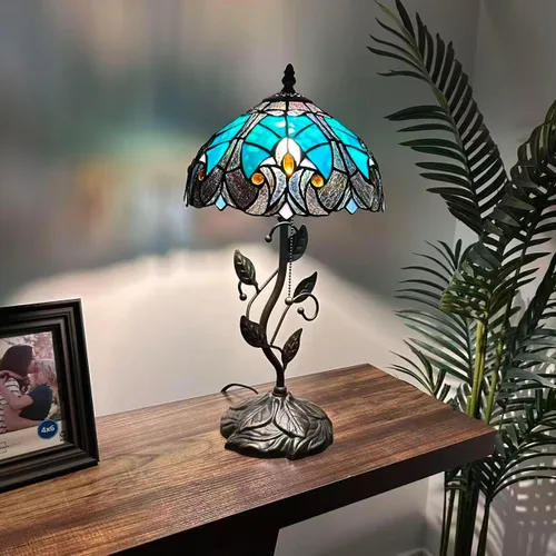 Vista 4 de Tiffany - Lámpara de mesa verde y marrón, hierro con hojas de metal, base de bronce, incluye bombilla LED, lámpara de enlace para sala de estar
