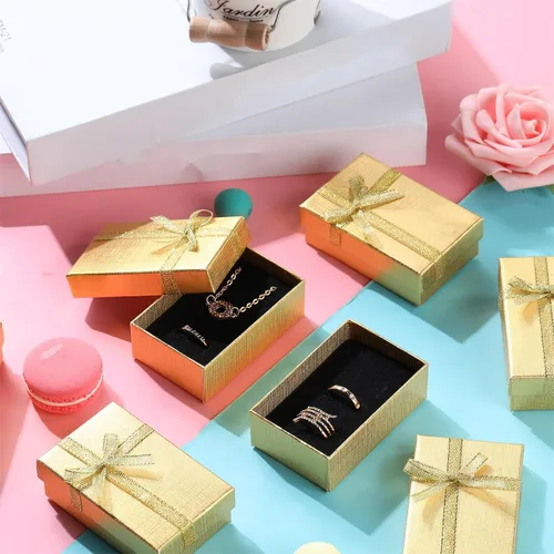 Vista 6 de Kenning Juego de 36 cajas de regalo de joyería, pequeñas cajas de regalo a granel con tapas, lazo de cinta para anillos, aretes, pulsera, collar