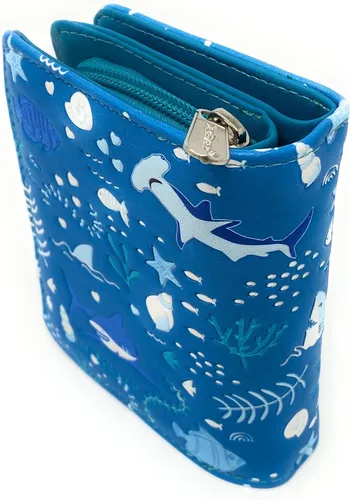 Vista 2 de Shag Wear Cartera con patrón de tiburón para mujeres y adolescentes, piel sintética vegana, pequeña, 4.5 pulgadas, color verde azulado, verde